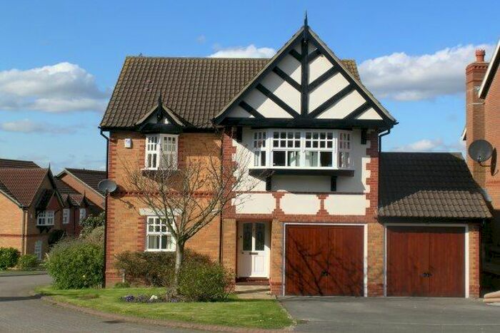 4 Bedroom Detached House To Rent In Barn Close, Oxford OX2
