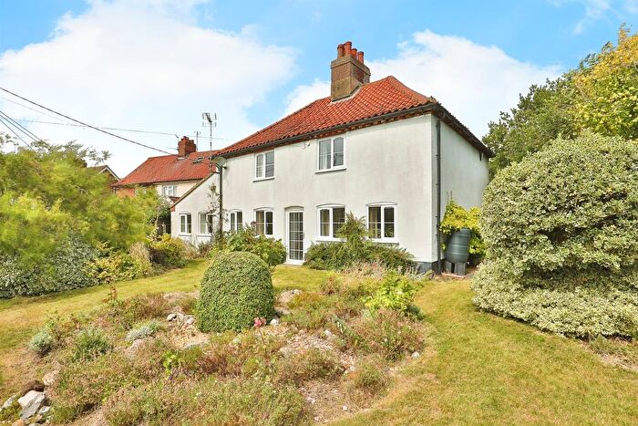 3 Bedroom Detached House For Sale In Castle Acre Road, Great Dunham, Norfolk, PE32