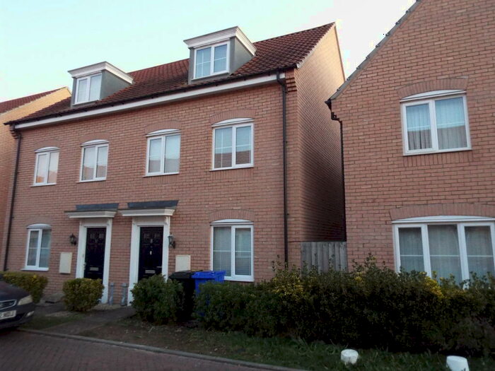 3 Bedroom House To Rent In Teasel Close, Red Lodge, IP28