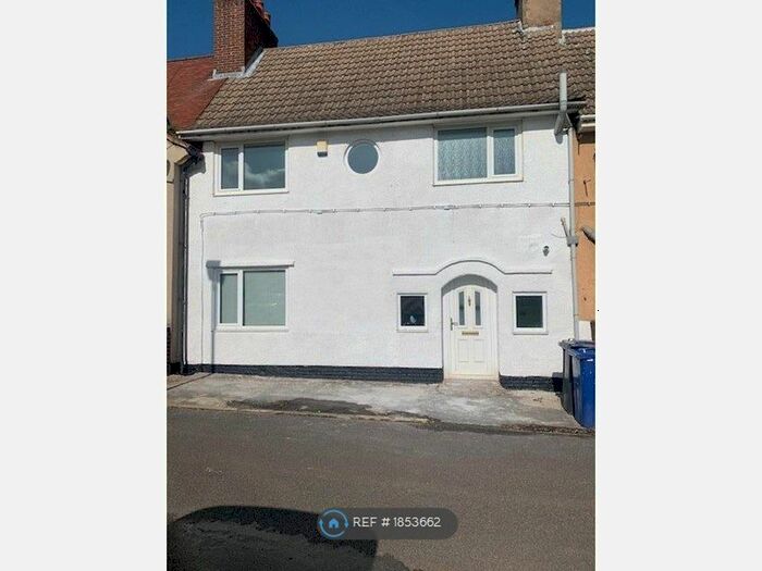 3 Bedroom Terraced House To Rent In West Avenue, Woodlands, Doncaster, DN6