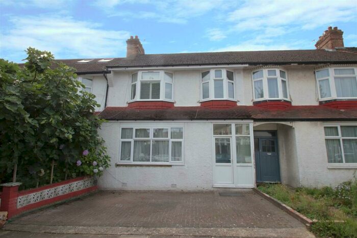 3 Bedroom Terraced House To Rent In Lawrence Avenue, Palmers Green, London, N13