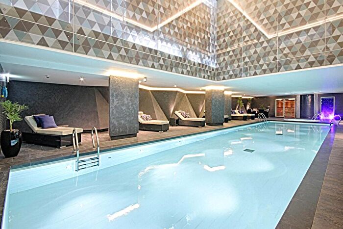 1 Bedroom Flat To Rent In Riverlight Quay, Nine Elms, London, SW11