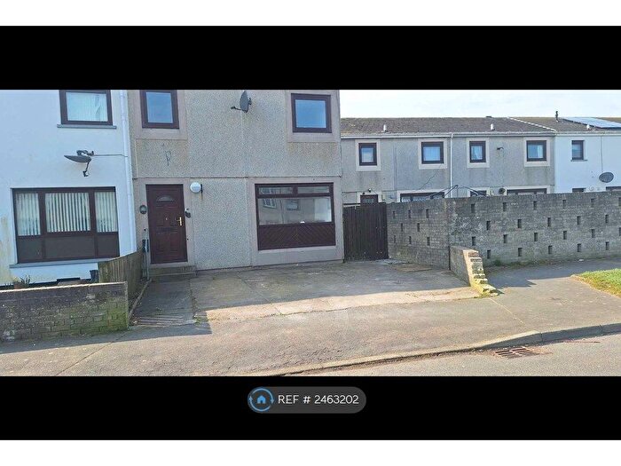 3 Bedroom End Of Terrace House To Rent In Buchan Road, Fraserburgh, AB43
