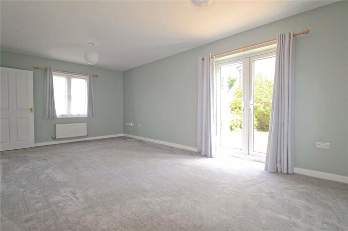 4 Bedroom Detached House For Sale In Gundy Grove, Trowbridge, BA14