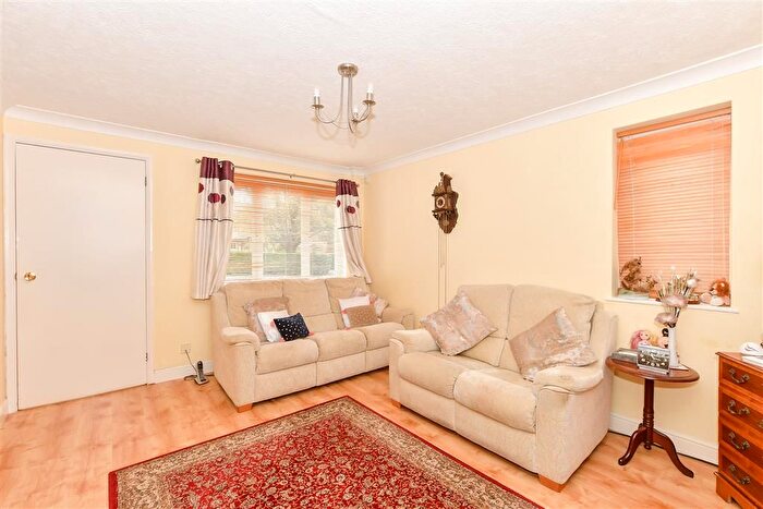 3 Bedroom End Terrace House For Sale In Pevensey Road, Southwater, West Sussex, RH13