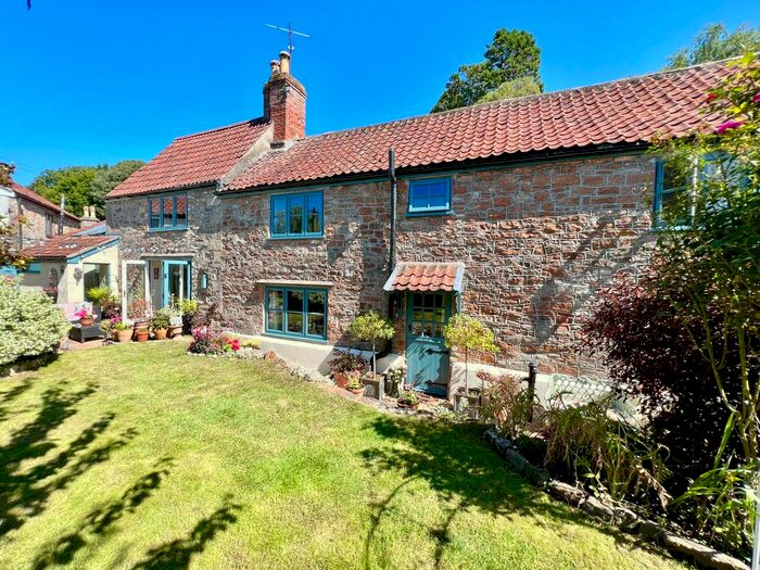 3 Bedroom Detached House For Sale In The Chalks, Chew Magna, Bristol, BS40