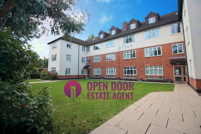 2 Bedroom Flat To Rent In Dunford Court, Hatch End, HA5