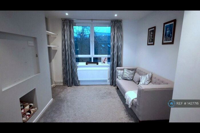 2 Bedroom Flat To Rent In Neptune Street, London, SE16