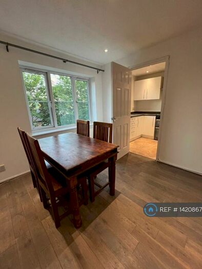 2 Bedroom Flat To Rent In Foxglove Court, Wembley, HA0