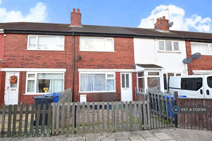 2 Bedroom Terraced House To Rent In Helene Grove, Grimsby, DN32