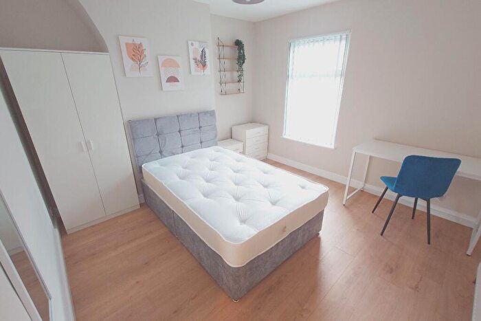 3 Bedroom Terraced House To Rent In Leopold Rd, Kensington Fields, L7