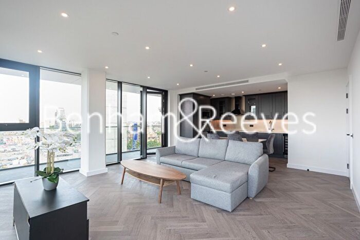 2 Bedroom Flat To Rent In Merino Gardens, London Dock, E1W