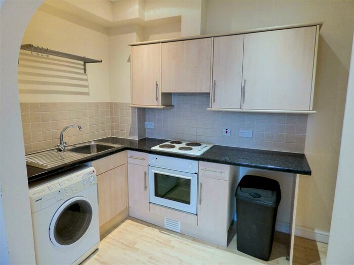 1 Bedroom Flat To Rent In Stanleigh House, Stanleigh Gardens, Donisthorpe, Swadlincote, Derbys, DE12