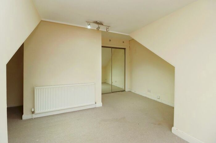 3 Bedroom End Of Terrace House For Sale In North Street, Lochgelly, KY5