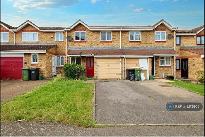 3 Bedroom Terraced House To Rent In The Glen, Vange, Basildon, SS16