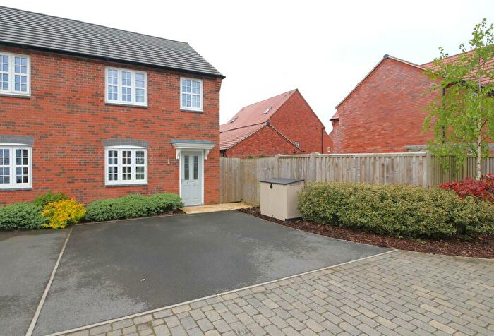 3 Bedroom Semi-Detached House To Rent In Brambly Close, Donisthorpe, DE12