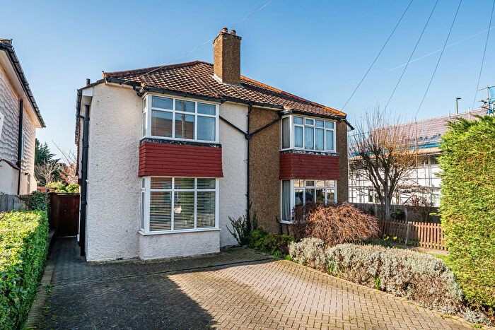 3 Bedroom Semi Detached House For Sale In Footbury Hill Road, Orpington, BR6