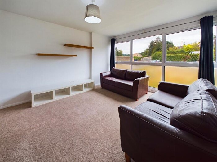 2 Bedroom Apartment To Rent In Gloucester Road, Bath, BA1