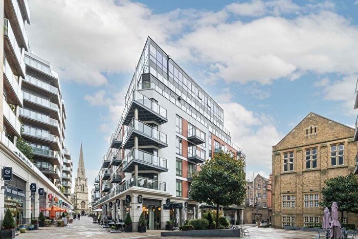 2 Bedroom Flat To Rent In Dickens Yard, Ealing, W5