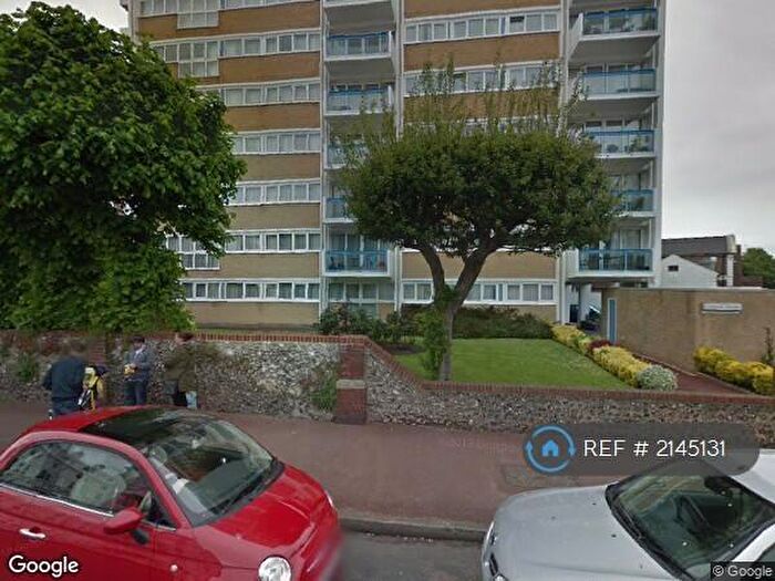 2 Bedroom Flat To Rent In Hartington Place, Eastbourne, BN21