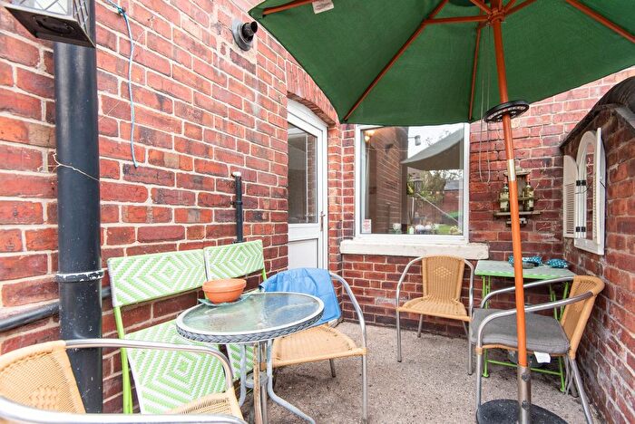 2 Bedroom Terraced House For Sale In Eyre Street East, Chesterfield, S41