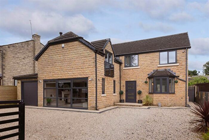 5 Bedroom Detached House For Sale In Potterton Lane, Barwick In Elmet, LS15