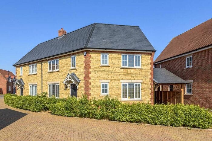 3 Bedroom Semi-Detached House To Rent In Marsh Road, Ambrosden, OX25