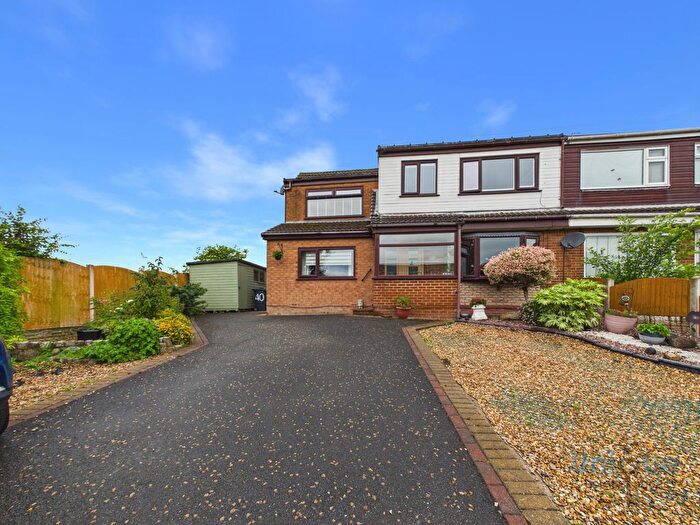 5 Bedroom Semi Detached House For Sale In Summit Drive, Freckleton, PR4