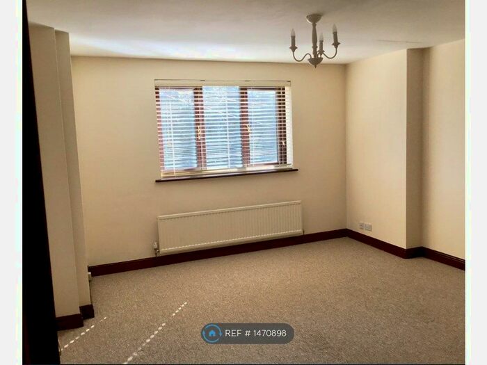 1 Bedroom Flat To Rent In Alcester Road, Stratford-Upon-Avon, CV37