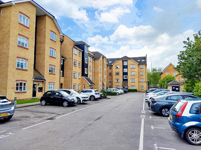 3 Bedroom Duplex For Sale In Stephenson Wharf, Hemel Hempstead, HP3