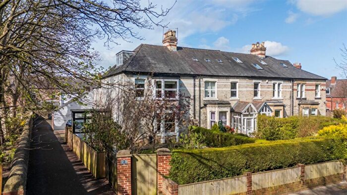 6 Bedroom Semi-Detached House For Sale In Station Approach, Benton, NE12