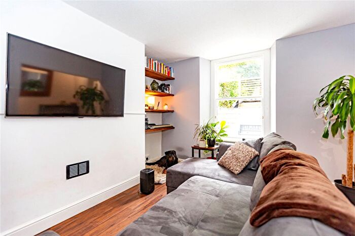 1 Bedroom Flat To Rent In Alma Vale Road, Clifton, Bristol, BS8