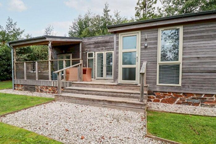 1 Bedroom Lodge For Sale In Southern Place, Southern Halt, Dobwalls, Liskeard, Cornwall, PL14