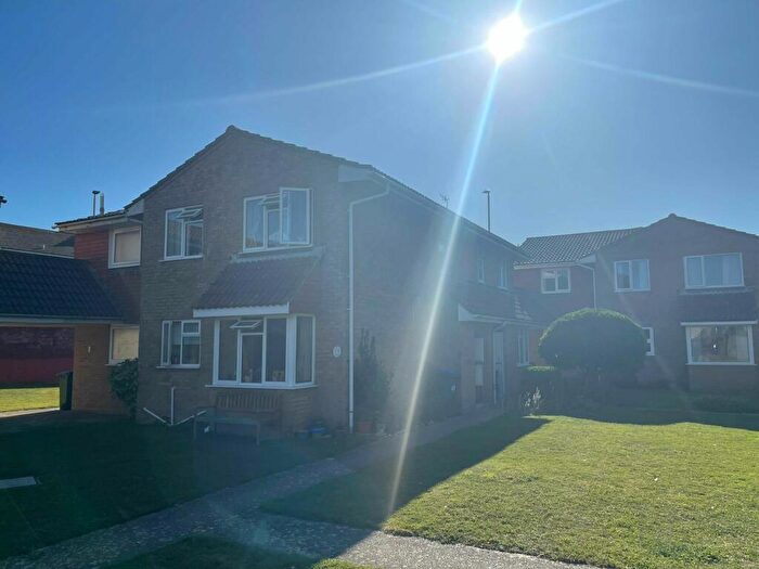 2 Bedroom Semi-Detached House To Rent In St Crispians, Seaford, BN25