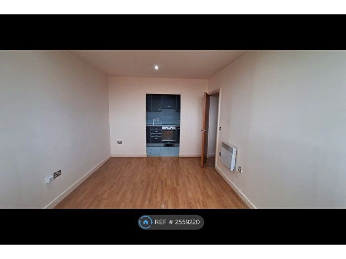 2 Bedroom Flat To Rent In Romford Road, Stratford, E15