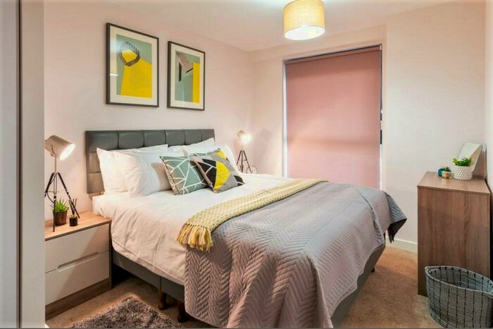 2 Bedroom Apartment To Rent In The Forge Newcastle Upon Tyne, NE1