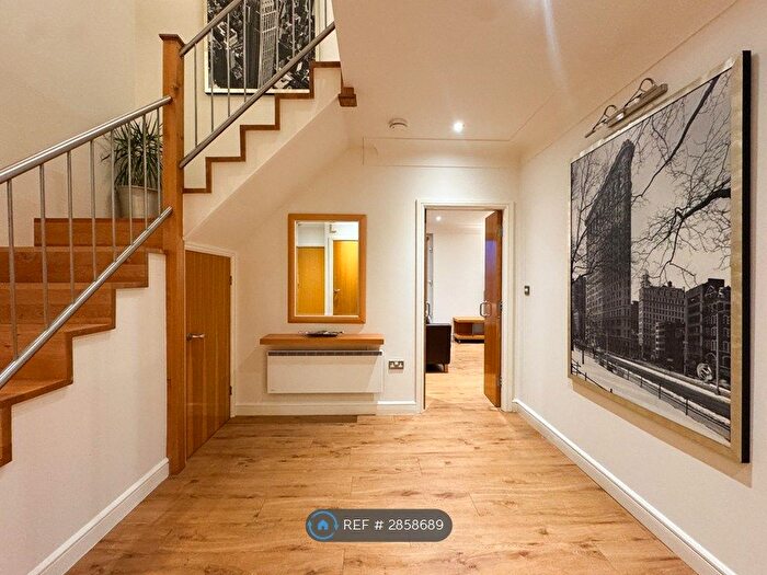 2 Bedroom Flat To Rent In Mossley Hill Drive, Liverpool, L17