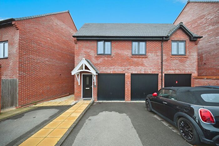 2 Bedroom Detached House For Sale In Hazel Close, Eden Park, Rugby, Warwickshire, CV21