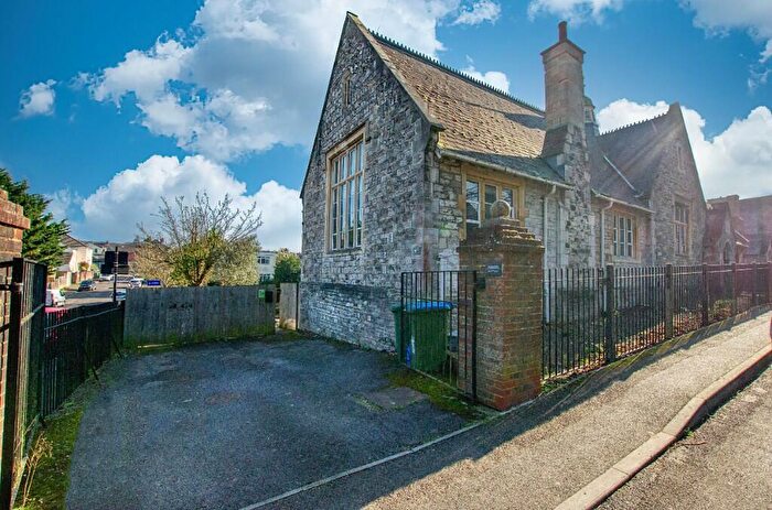 2 Bedroom Character Property For Sale In Peartree Road, Southampton, Hampshire, SO19