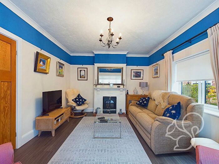 4 Bedroom Detached House For Sale In Straight Road, Colchester, CO3