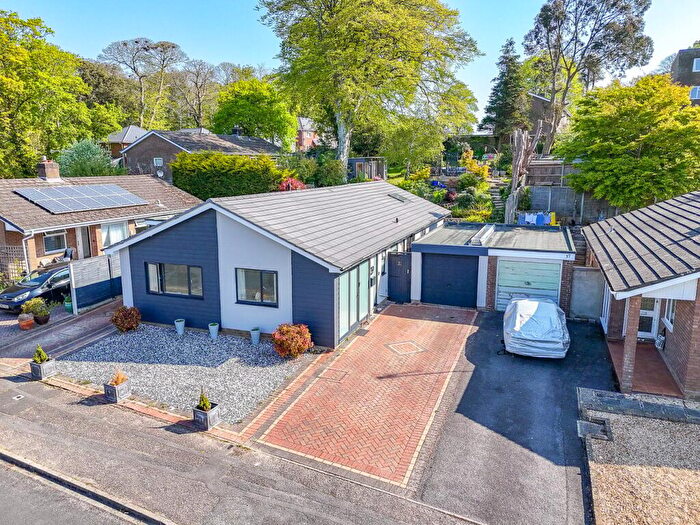 4 Bedroom Detached Bungalow For Sale In Manning Avenue, Highcliffe, Christchurch, BH23