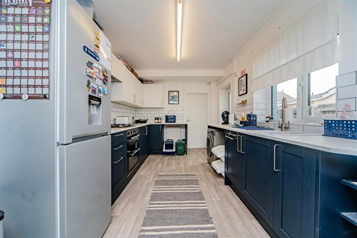 3 Bedroom Terraced House For Sale In Castle Street, Barry, CF62