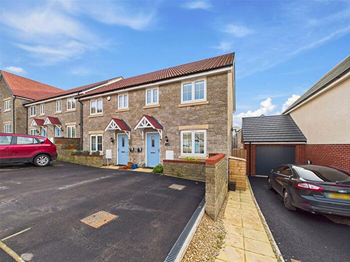 3 Bedroom Semi-Detached House For Sale In Flask Close, Cheddar, Somerset, BS27