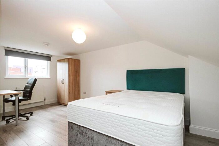 1 Bedroom Terraced House To Rent In Edward Road, Arnos Vale, Bristol, BS4