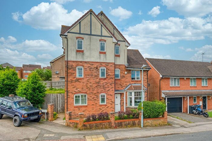 5 Bedroom Detached House For Sale In Claerwen Grove, Northfield, Birmingham, B31