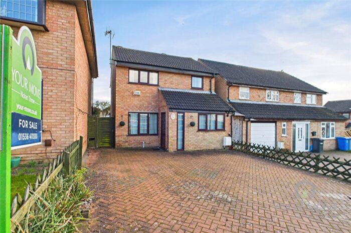 4 Bedroom Detached House For Sale In St. Johns Road, Kettering, Northamptonshire, NN15