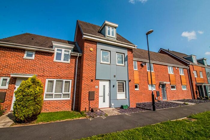 3 Bedroom Town House To Rent In Teal Farm Way, Teal Farm, Washington, NE38
