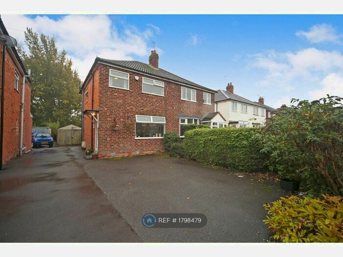 3 Bedroom Semi-Detached House To Rent In Middleton Road, Shirley, Solihull, B90