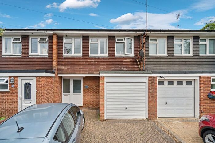 3 Bedroom Terraced House For Sale In Willowmead Road, Marlow, SL7