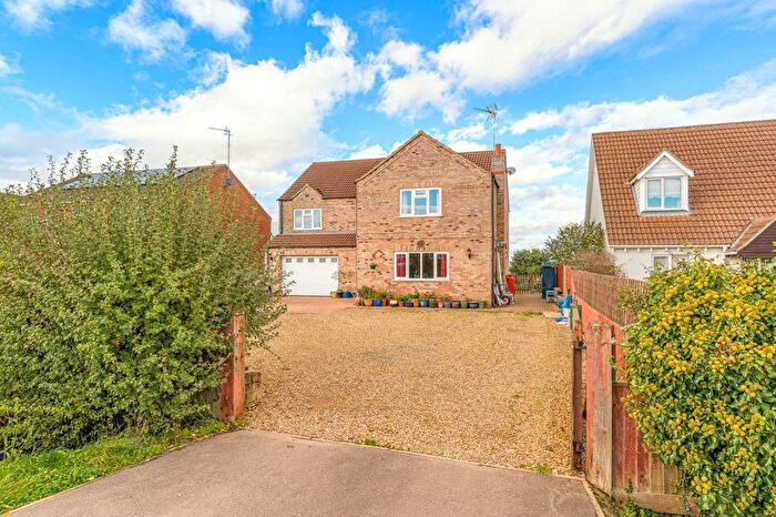 5 Bedroom Detached House For Sale In High Road, Wisbech St Mary, Wisbech, Cambs, PE13